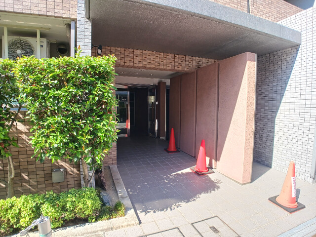 29/30 エントランス