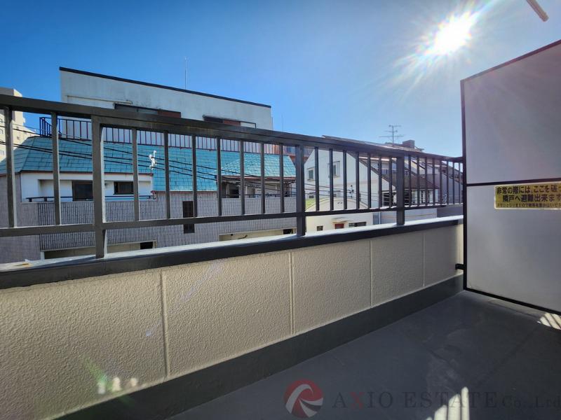 23/30 バルコニー