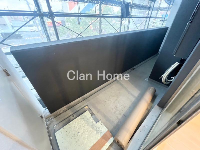 23/30 バルコニー