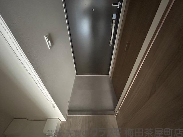 14/30 玄関
