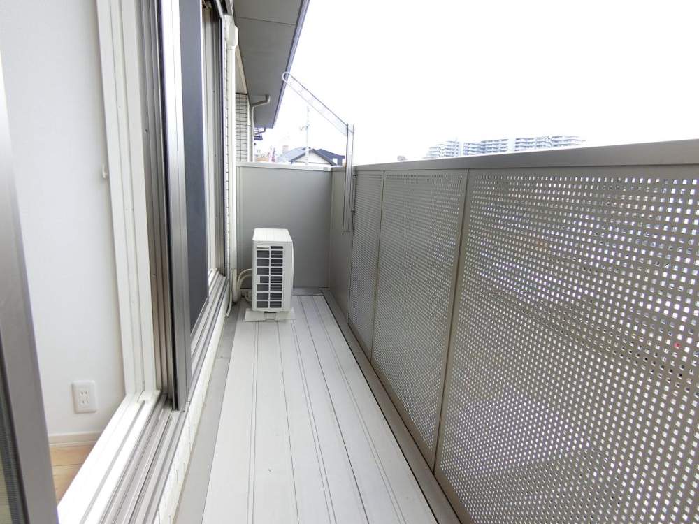 19/30 バルコニー
