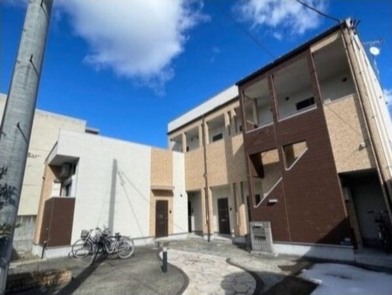 17/22 エントランス