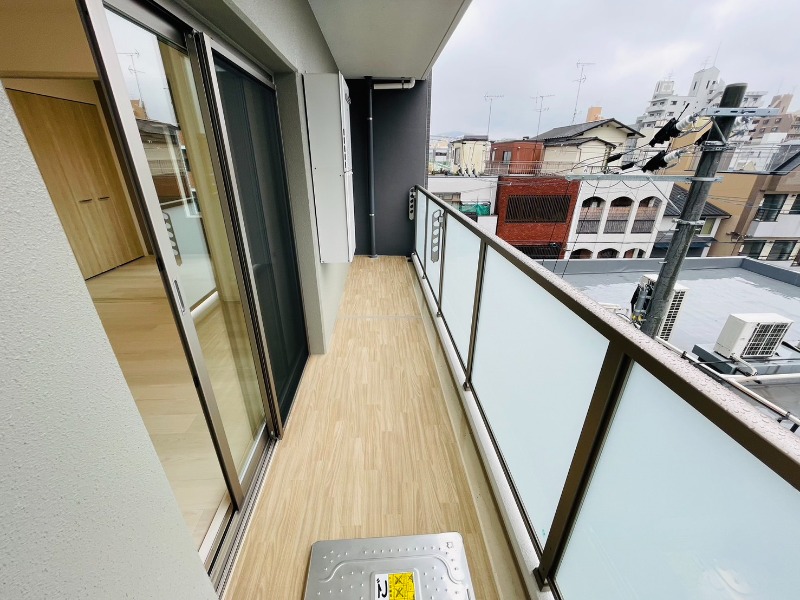 19/30 バルコニー