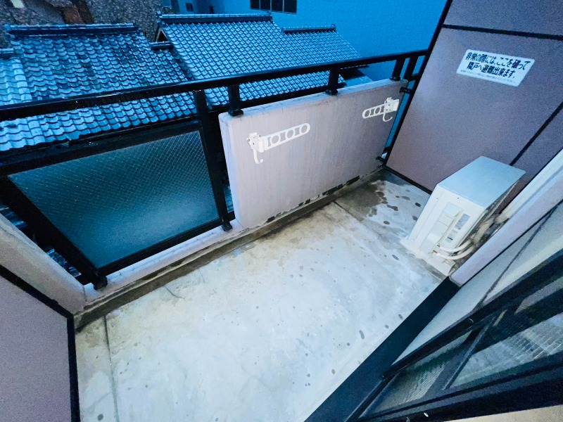 13/22 バルコニー