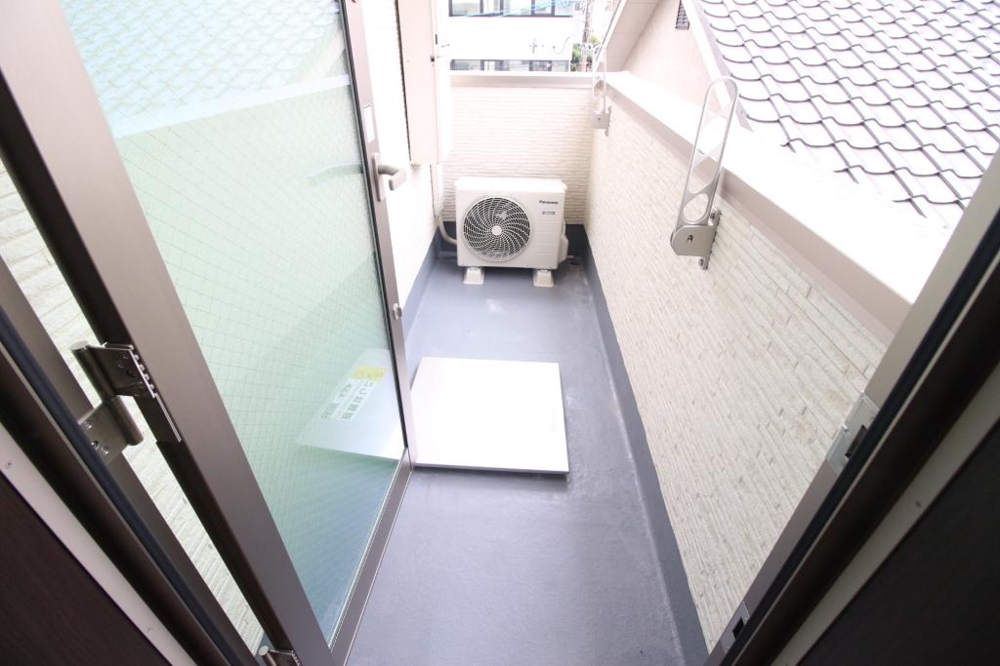 25/30 バルコニー