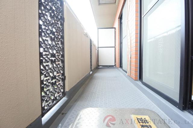 23/30 バルコニー