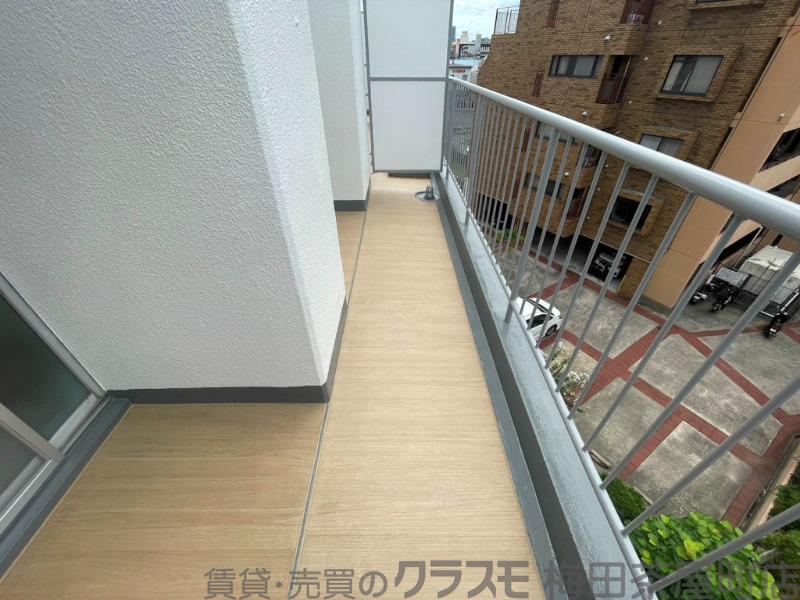 21/30 バルコニー