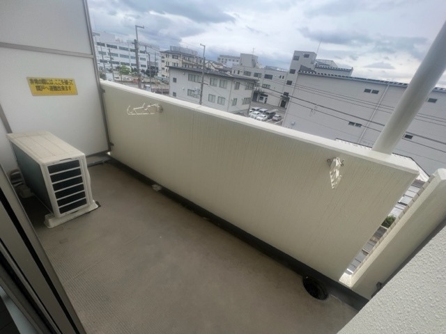 14/21 バルコニー