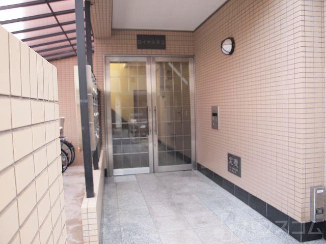 3/7 エントランス