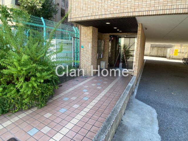 29/30 エントランス