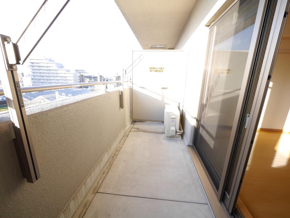 18/30 バルコニー