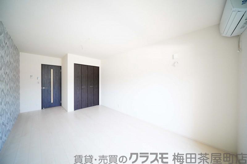 20/30 エントランス