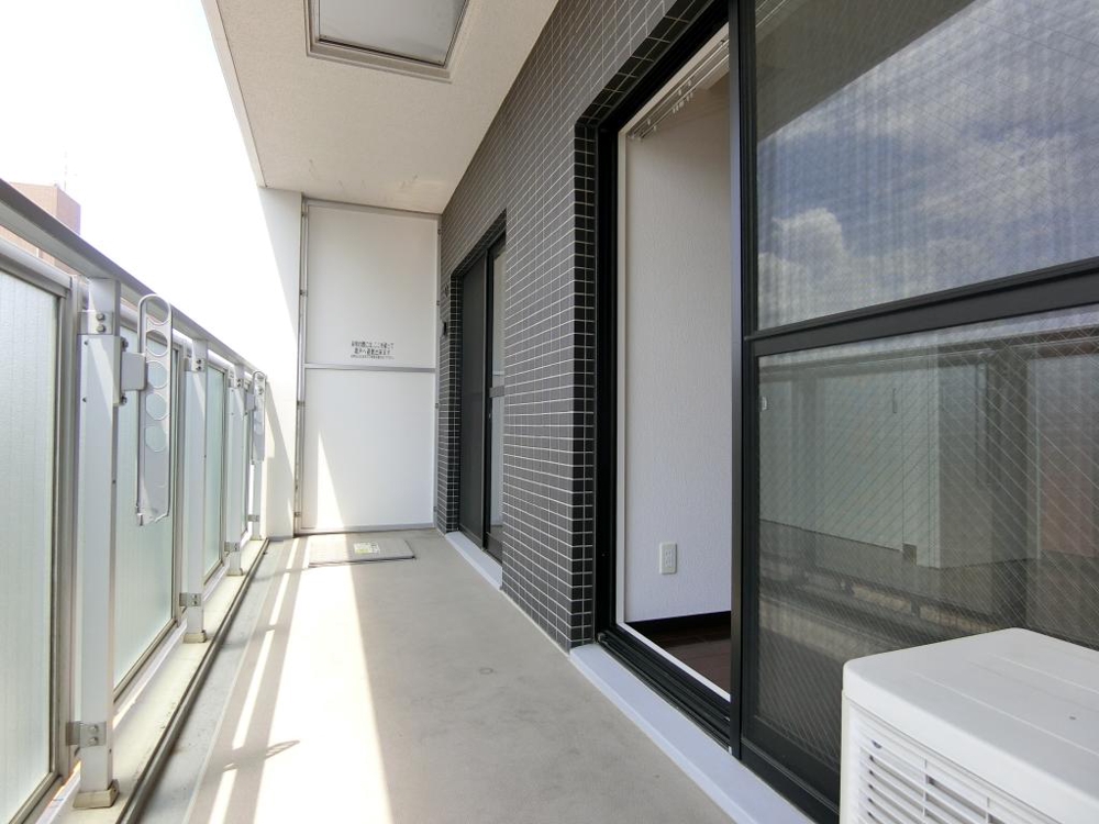 23/30 バルコニー