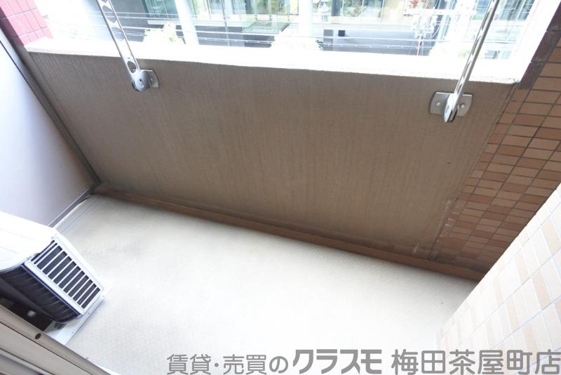 23/30 バルコニー