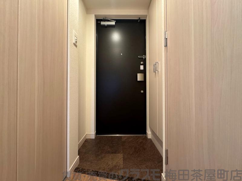 14/30 玄関