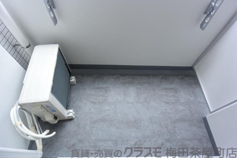 21/30 バルコニー