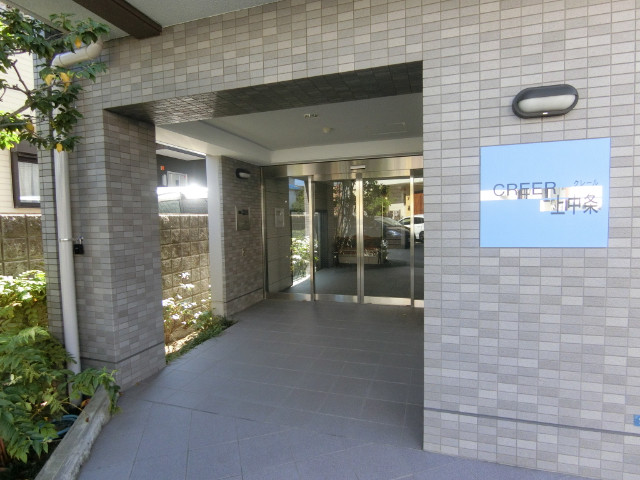 3/7 エントランス