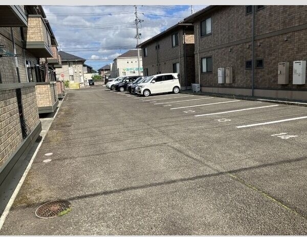 14/20 駐車場