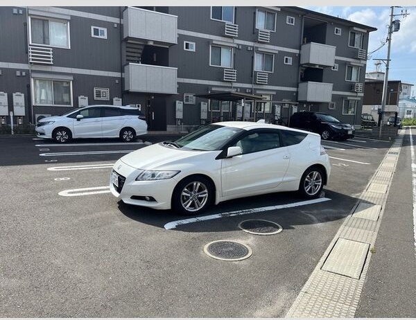 13/18 駐車場