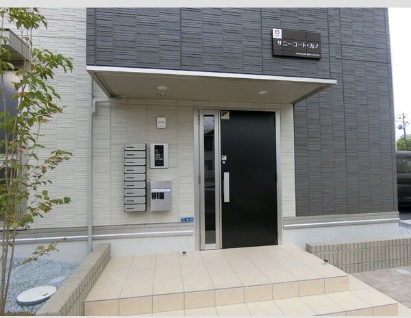 13/19 エントランス