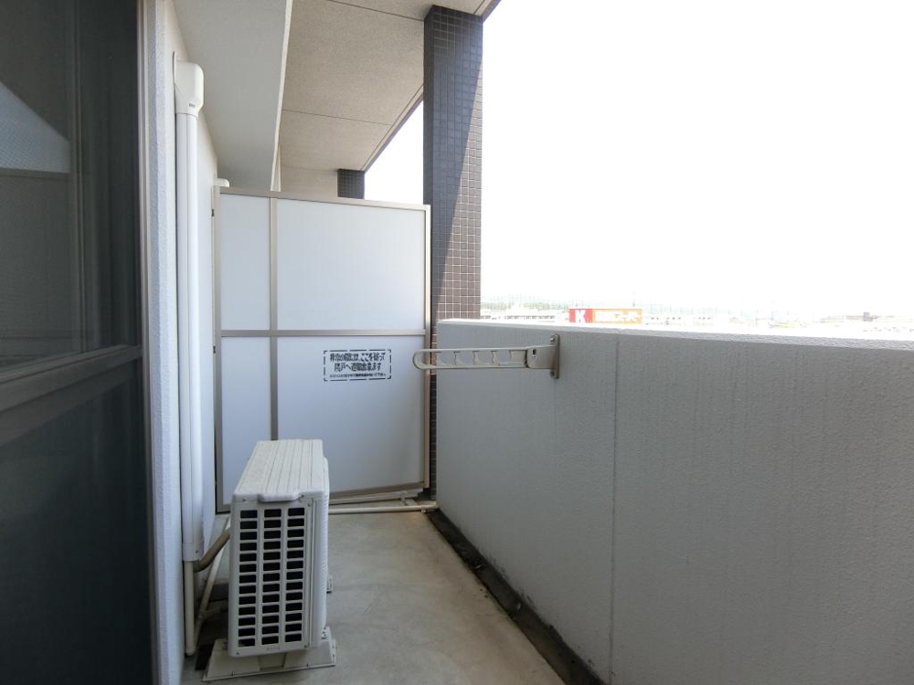 20/30 バルコニー