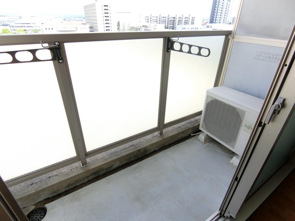 19/30 バルコニー