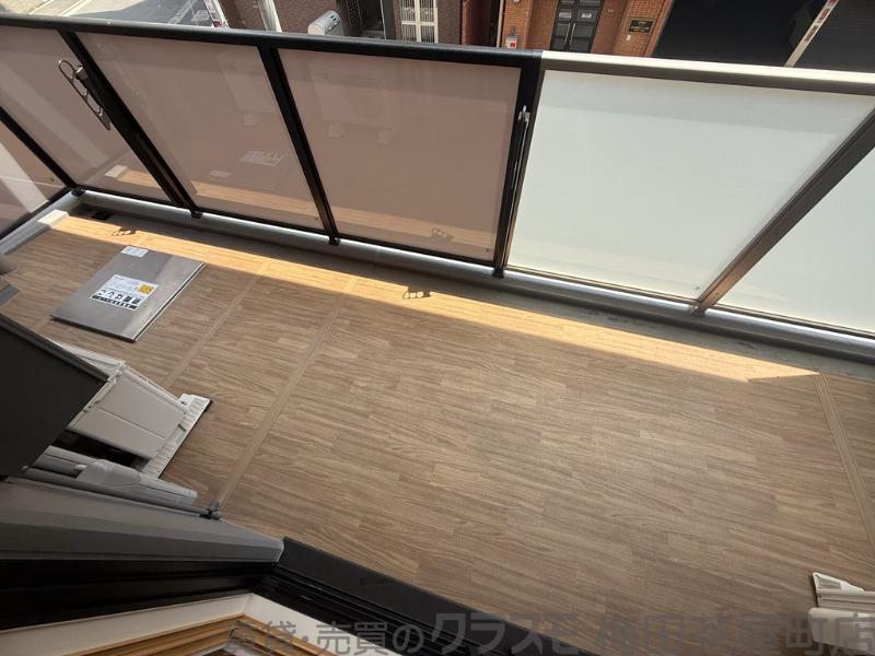 25/30 バルコニー