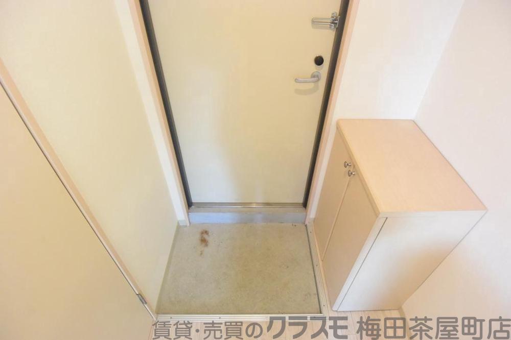 14/30 玄関