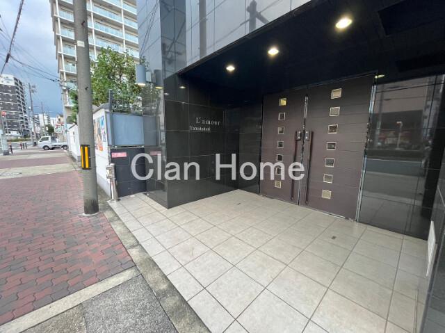 29/30 エントランス