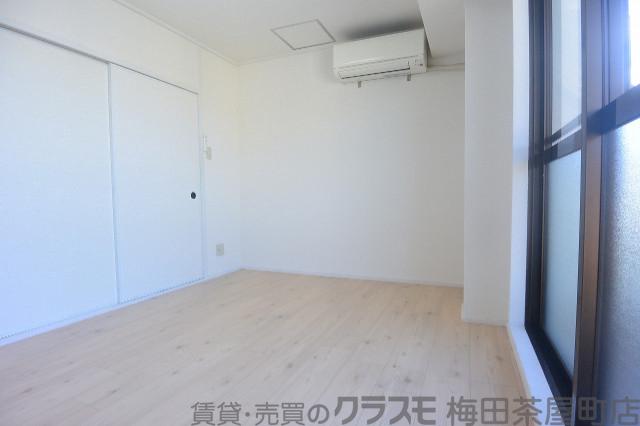 13/30 寝室