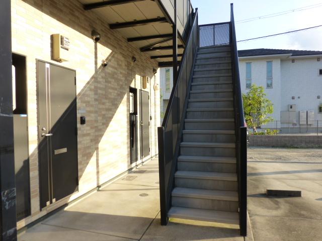 25/30 エントランス