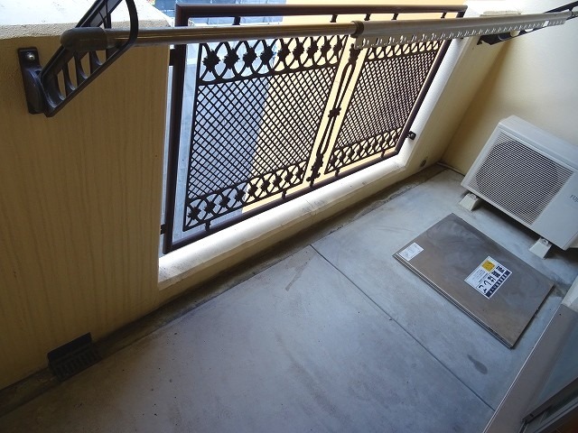 17/30 バルコニー