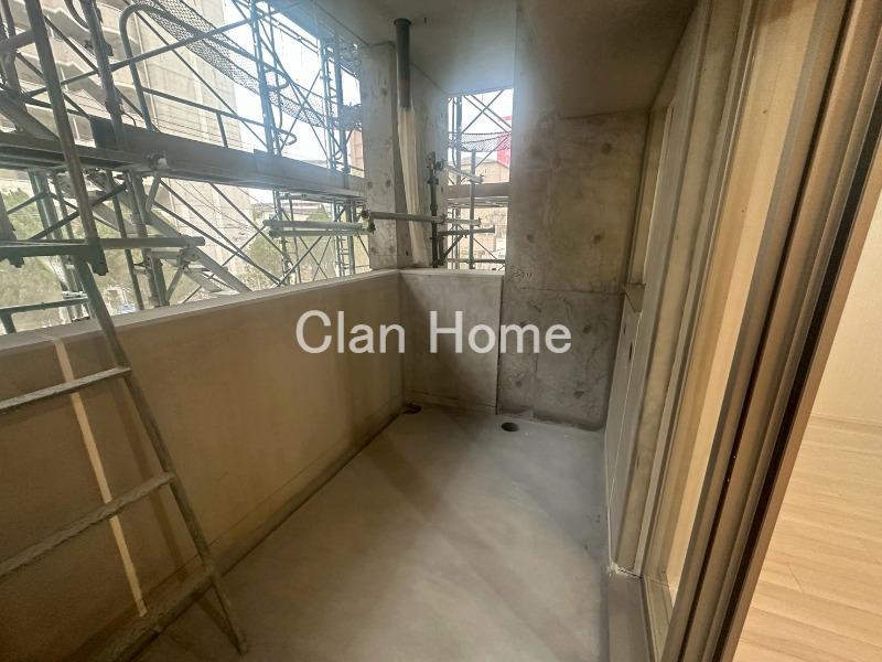 19/28 バルコニー