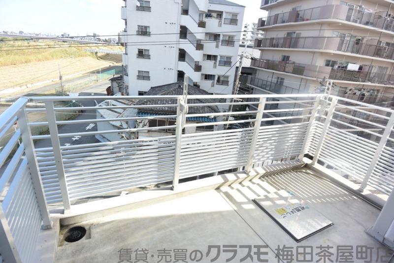 21/30 バルコニー