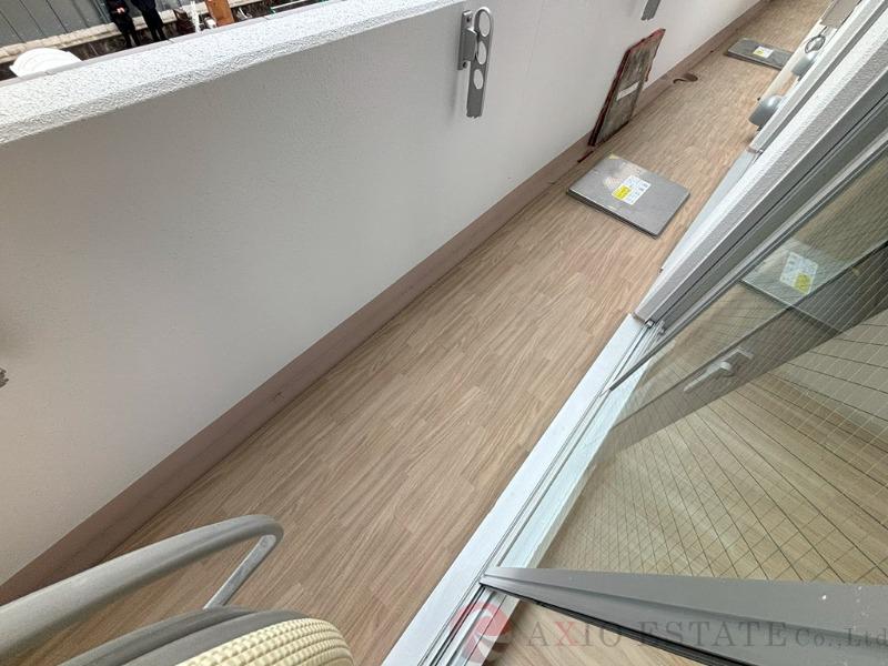 21/30 バルコニー