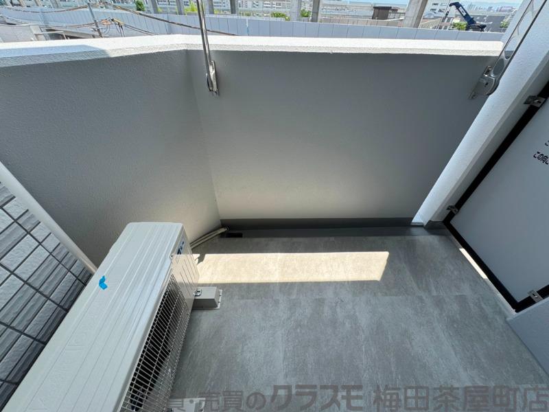 21/30 バルコニー