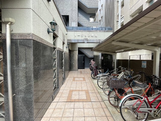 29/30 エントランス