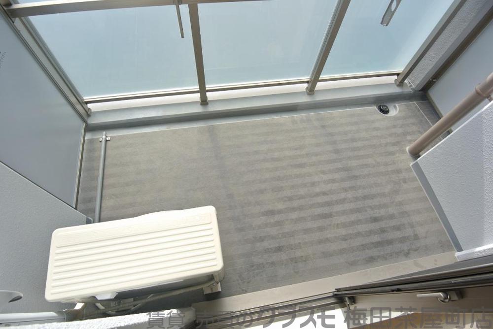 21/30 バルコニー