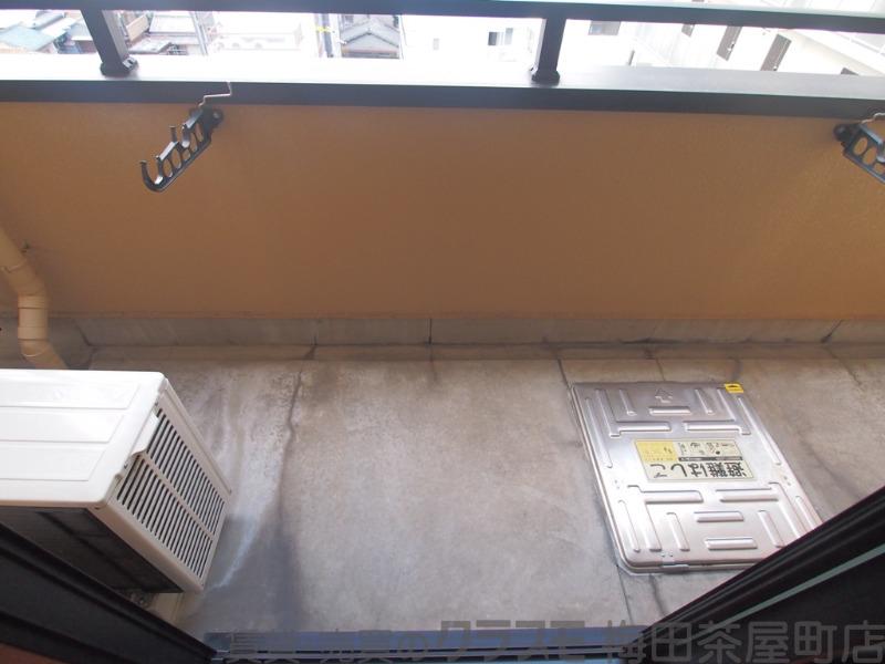 23/30 バルコニー