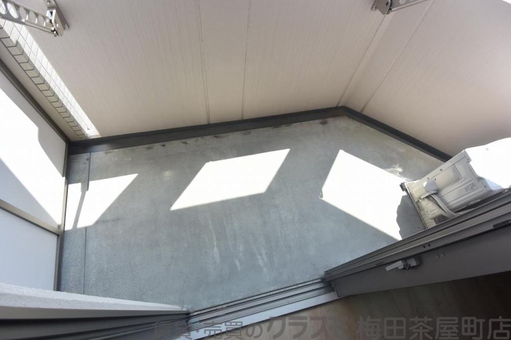 26/30 バルコニー