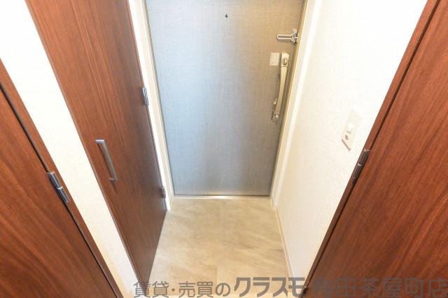 14/30 玄関