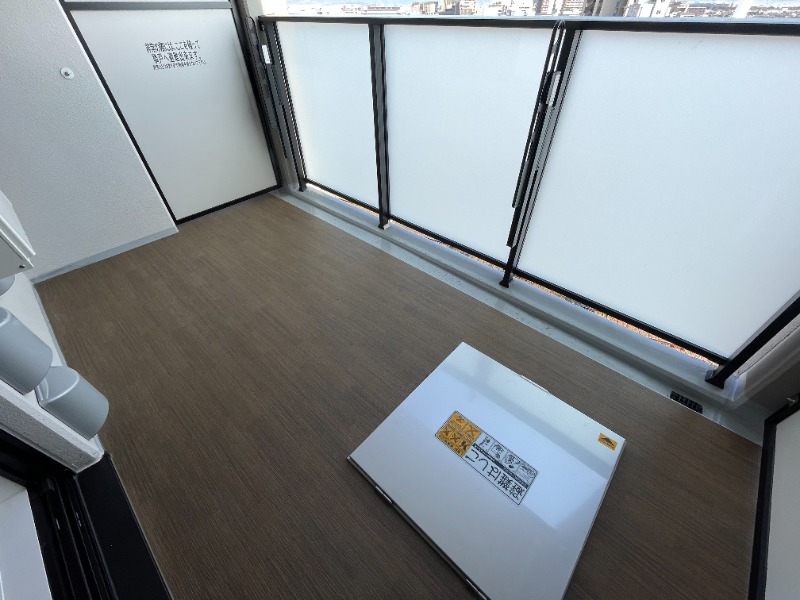 13/22 バルコニー