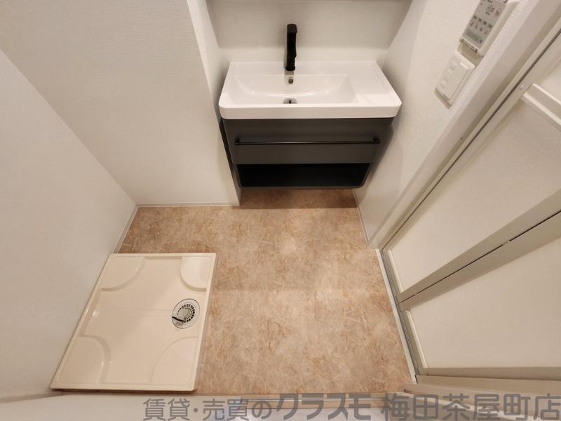 14/30 室内