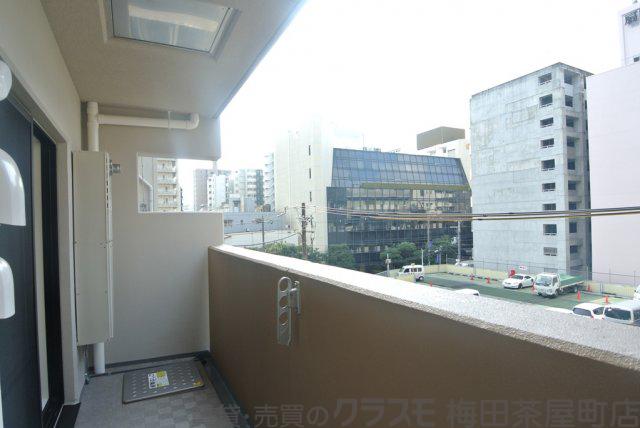 21/30 バルコニー