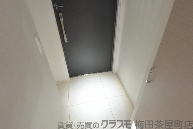 14/30 玄関