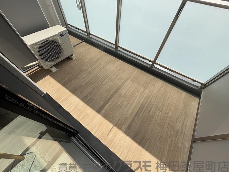 23/30 バルコニー