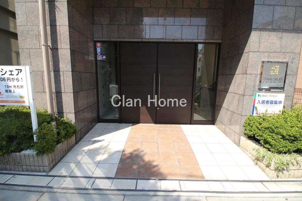 26/30 エントランス