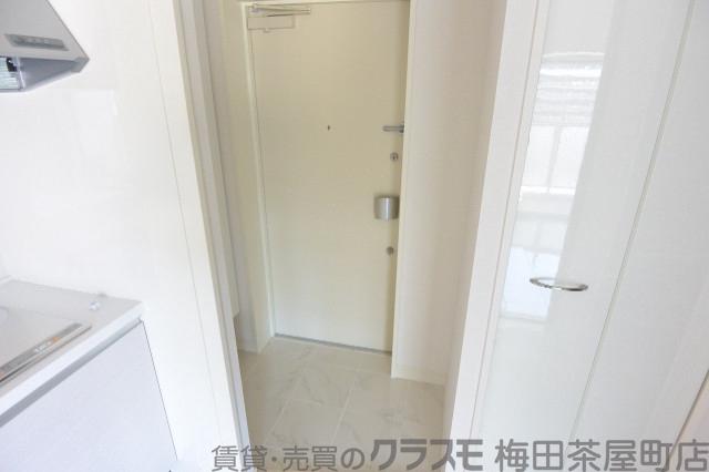 16/30 玄関