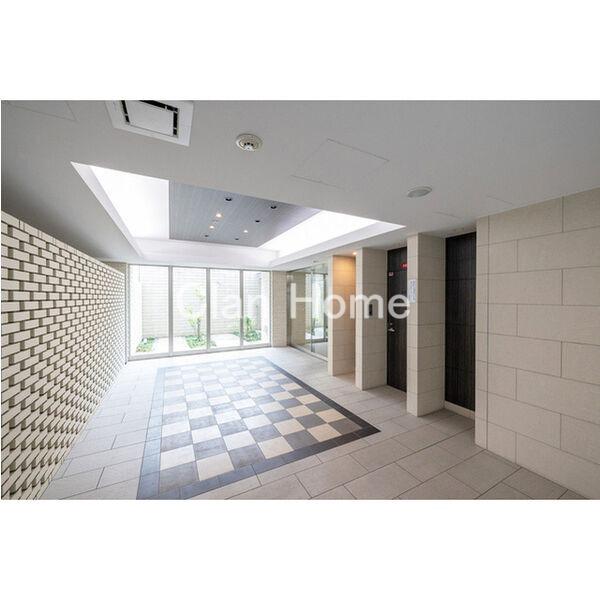 17/18 エントランス