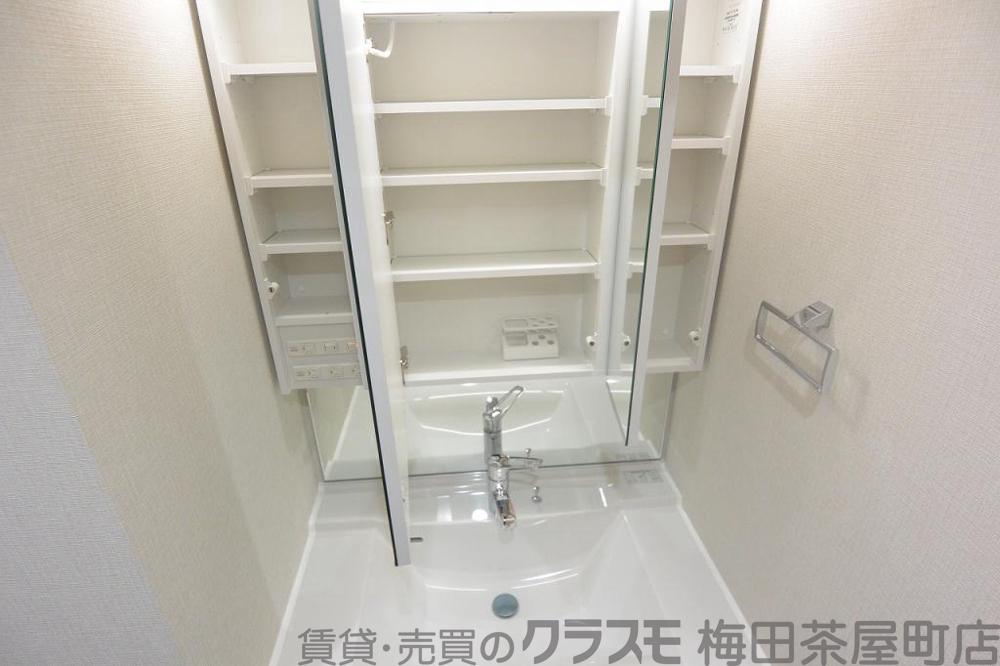 14/30 室内